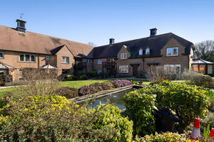 Estate Grounds - click for photo gallery